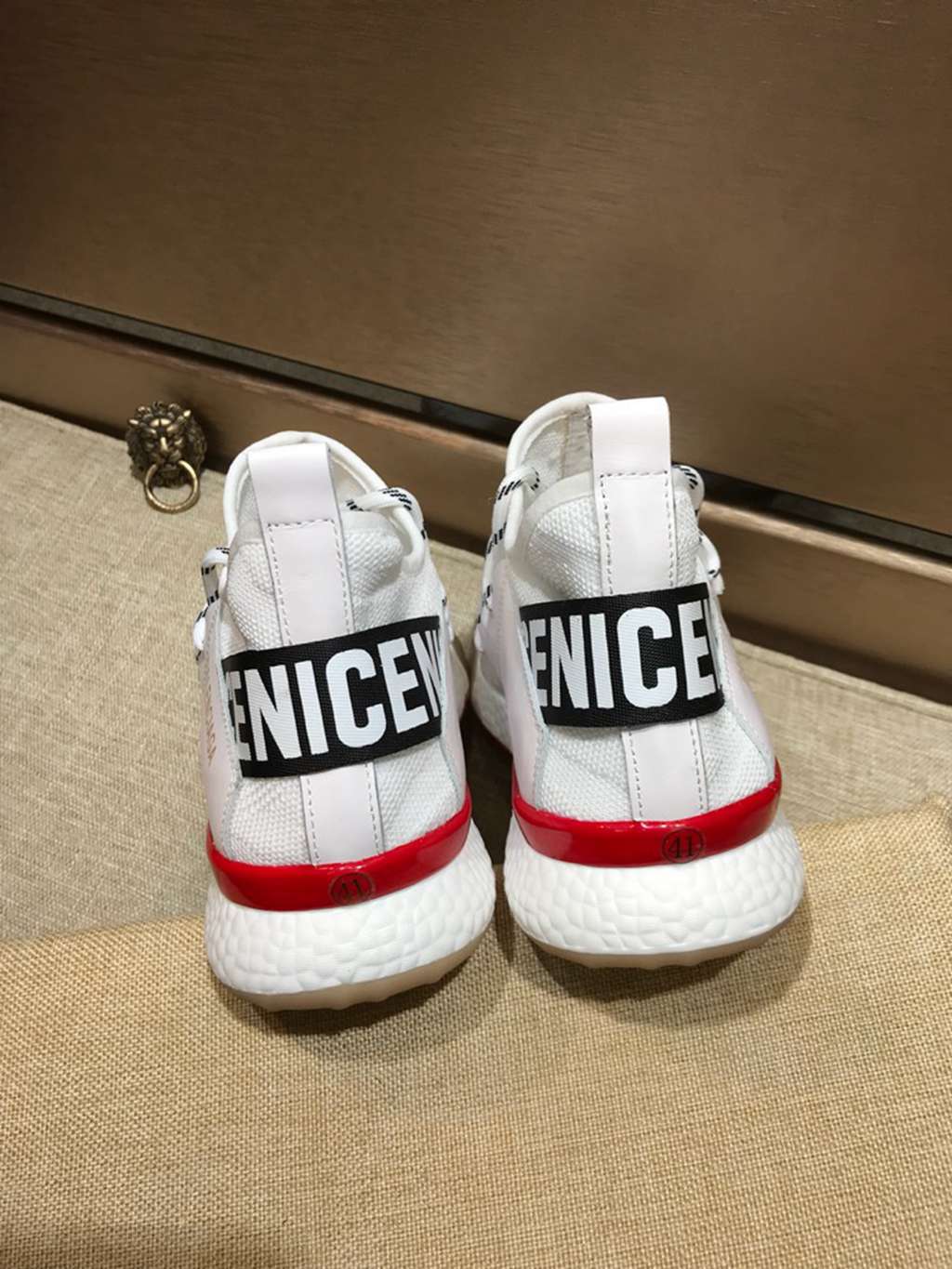 BLG  sneaker